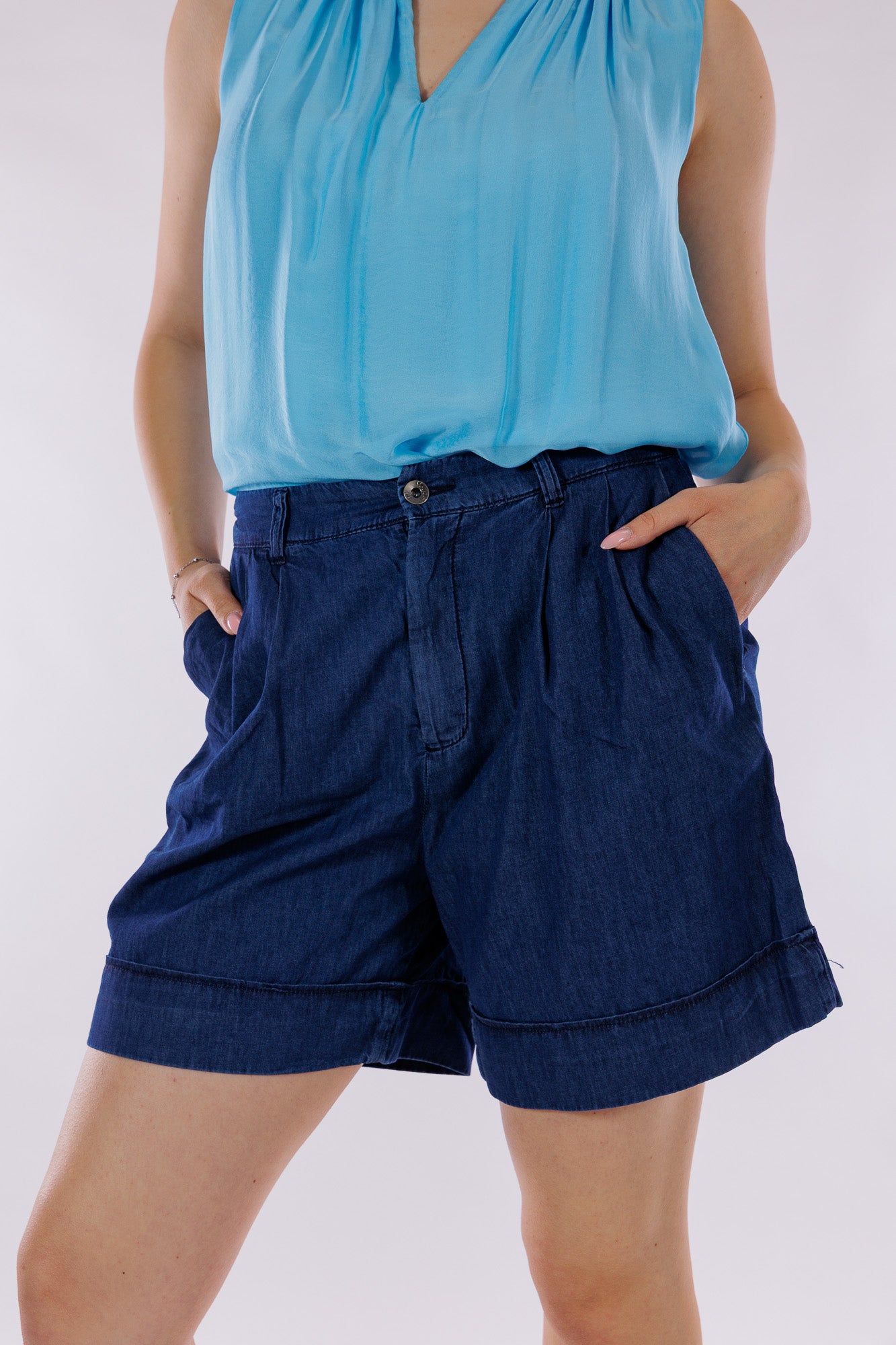 Bermuda chambray