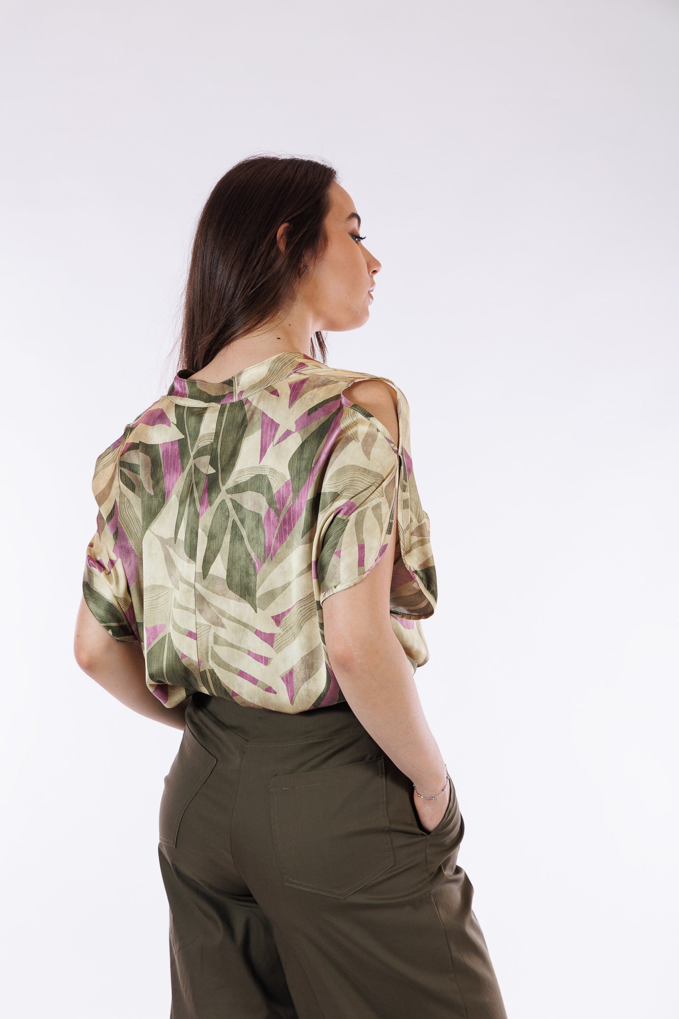 Blusa oblò spalla