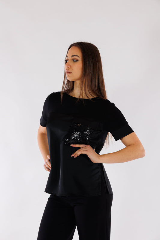 T-shirt raso, jersey e paillettes
