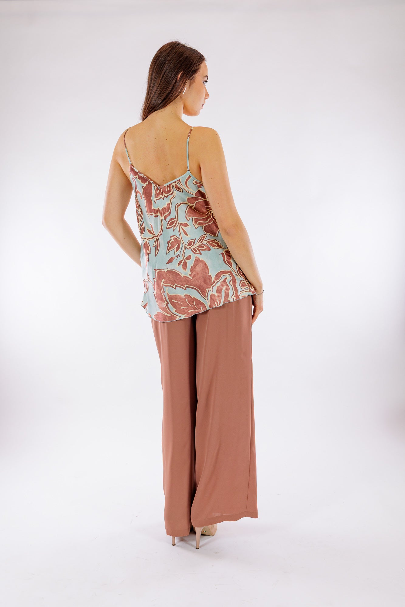 Top floreale raso