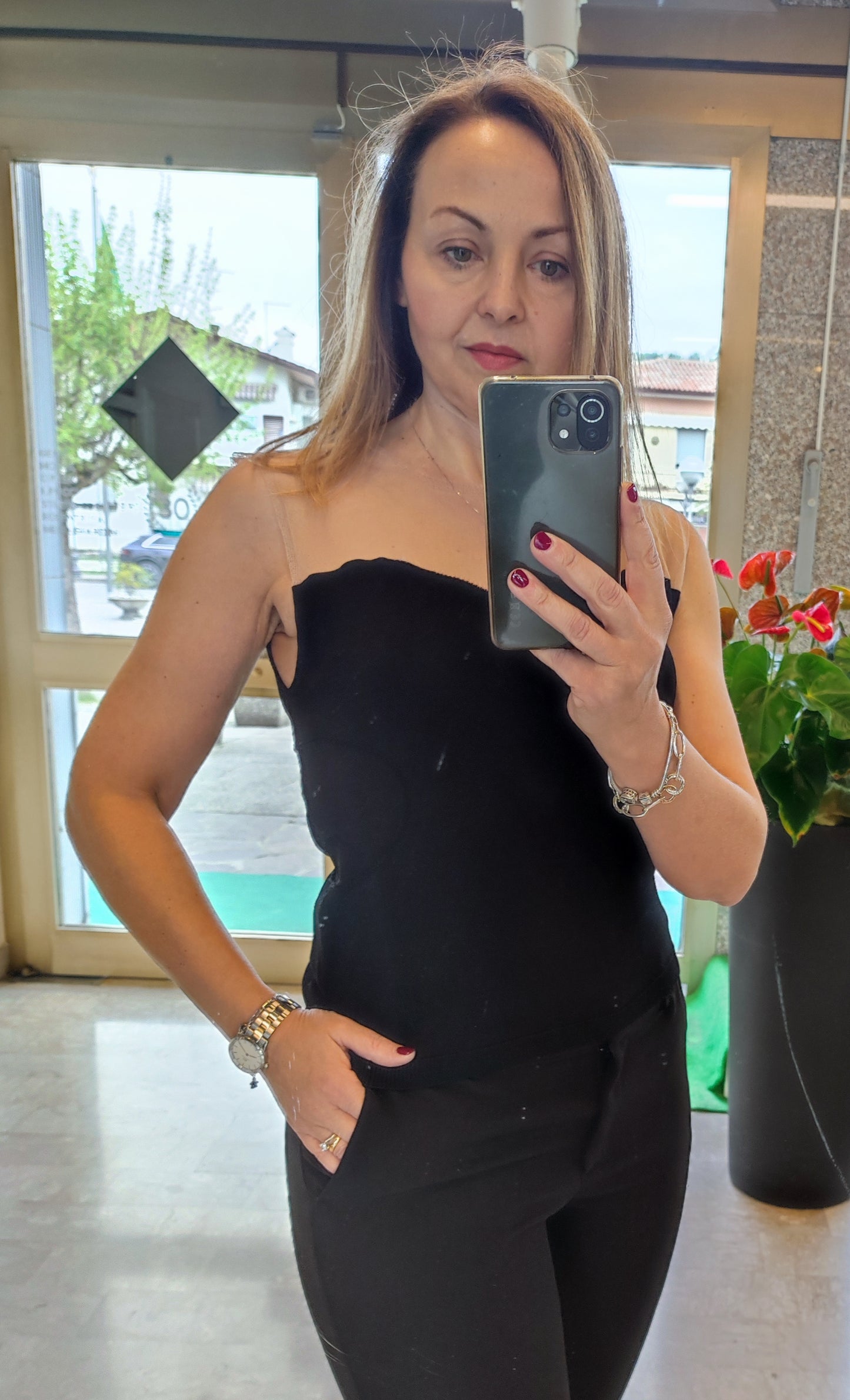 Top con trasparenza