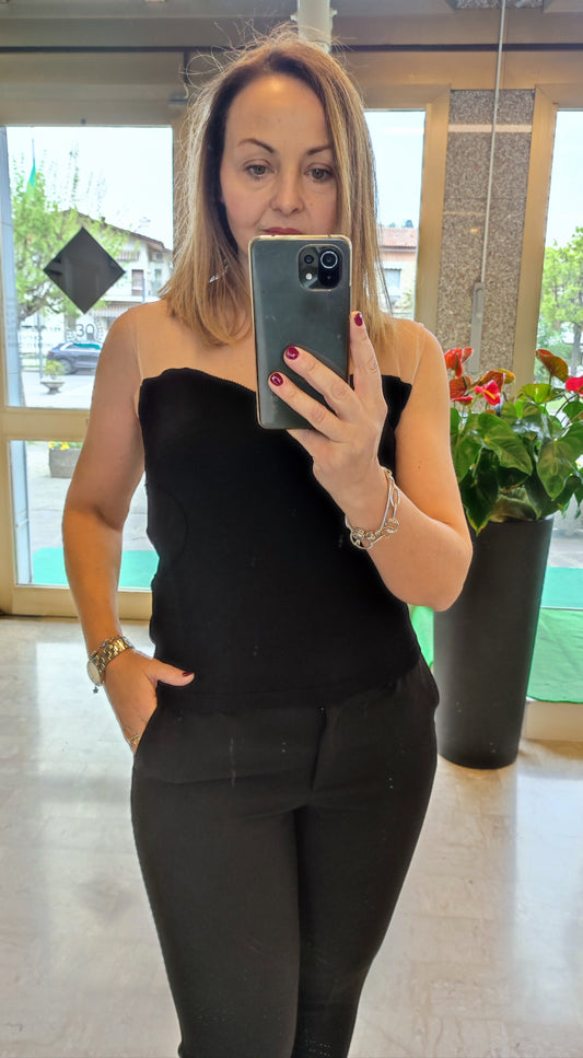 Top con trasparenza