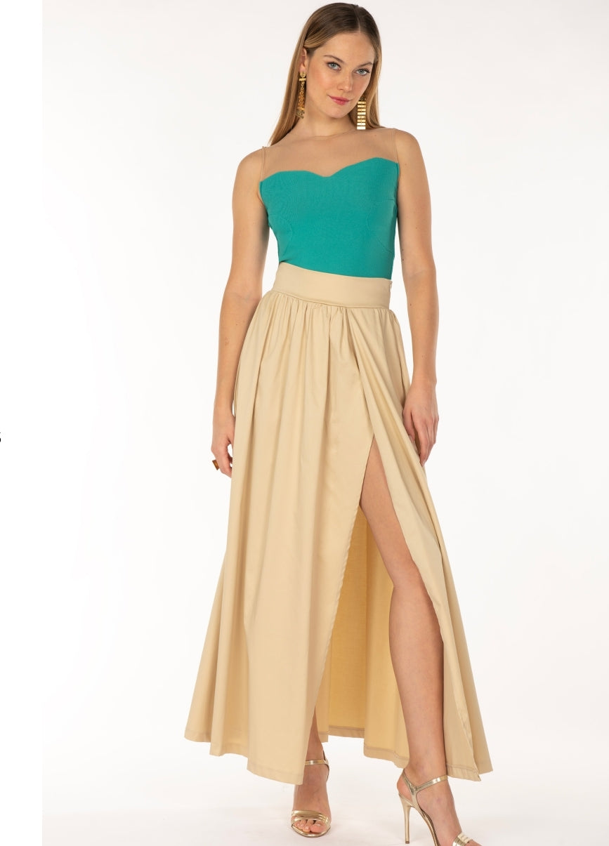 Top con trasparenza